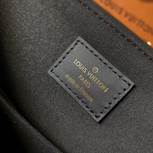 Louis Vuitton BEAUBOURG - Image 5