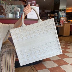 Dior book tote - Image 9