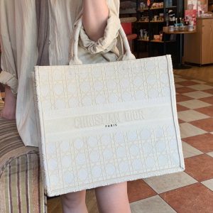 Dior book tote - Image 7