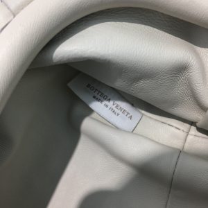 BOTTEGA VENETA Pouch - Image 9