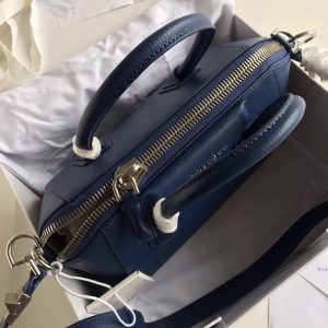 Givenchy Antigona Bag Small - Image 5