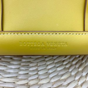 BOTTEGA VENETA Handbag - Image 5