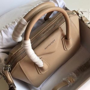 Givenchy Antigona Bag Small - Image 5