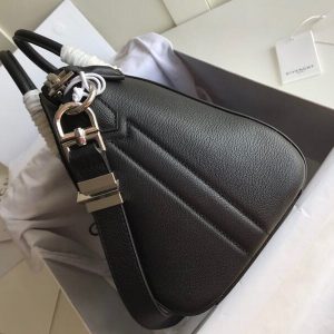 Givenchy Antigona Bag Small - Image 7