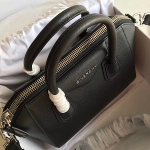 Givenchy Antigona Bag Small - Image 5