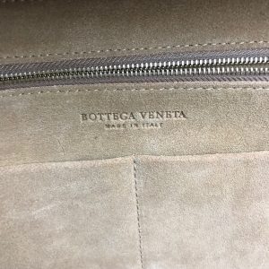 BOTTEGA VENETA Handbag - Image 9