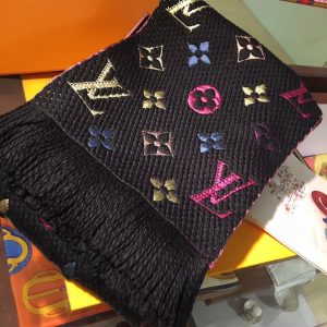 Louis Vuitton Scarf - Image 9