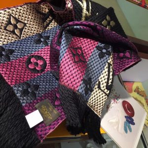 Louis Vuitton Scarf - Image 5