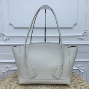 BOTTEGA VENETA Handbag - Image 3