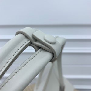 BOTTEGA VENETA Handbag - Image 4