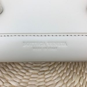 BOTTEGA VENETA Handbag - Image 6