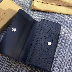 Burberry Wallet Navy - Image 5