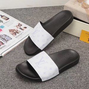 Louis Vuitton slippers - Image 9