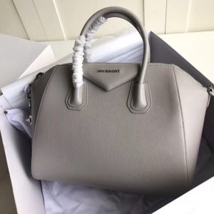 Givenchy Antigona Bag Medium - Image 9