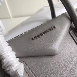 Givenchy Antigona Bag Medium - Image 8