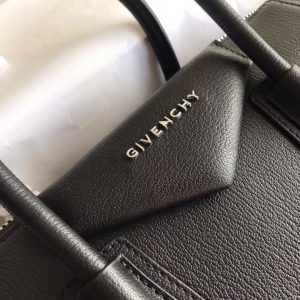 Givenchy Antigona Bag Medium - Image 8