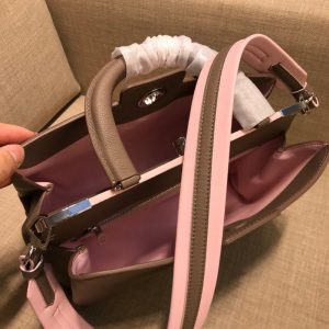 Louis Vuitton ASTRID - Image 4