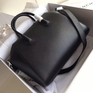 Givenchy Antigona Bag Medium - Image 4