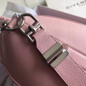 Givenchy Antigona Bag Medium - Image 6