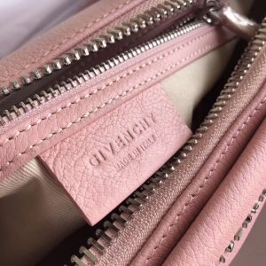Givenchy Antigona Bag Medium - Image 3