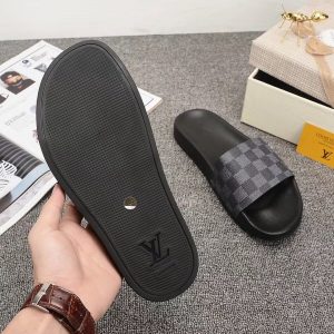 Louis Vuitton slippers - Image 5