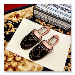 Gucci Slippers - Image 8