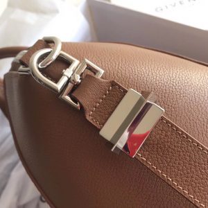 Givenchy Antigona Bag Medium - Image 6