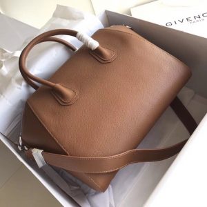Givenchy Antigona Bag Medium - Image 5