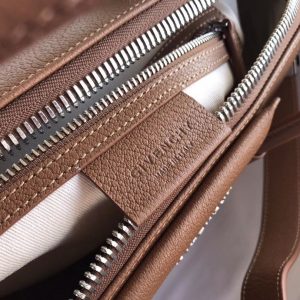 Givenchy Antigona Bag Medium - Image 3