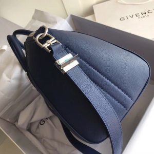 Givenchy Antigona Bag Medium - Image 8