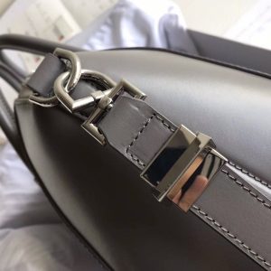 Givenchy Antigona Bag Small - Image 5