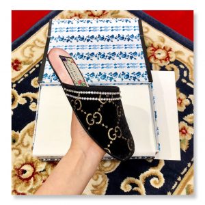 Gucci Slippers - Image 4