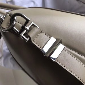 Givenchy Antigona Bag Small - Image 5