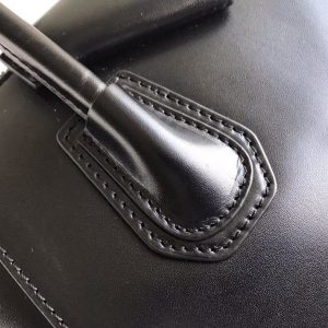 Givenchy Antigona Bag Small - Image 7