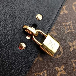 Louis Vuitton Venus Handbag - Image 4