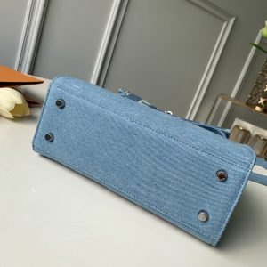 Louis Vuitton Humble Travel Bag Kelly - Image 4