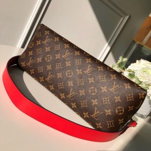 Louis Vuitton BEAUBOURG MM - Image 6