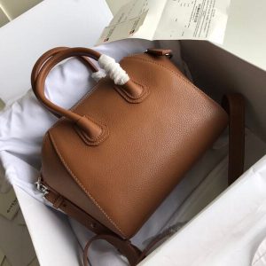 Givenchy Antigona Bag Mini - Image 3