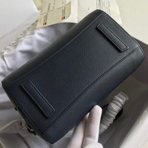 Givenchy Antigona Bag Mini - Image 3