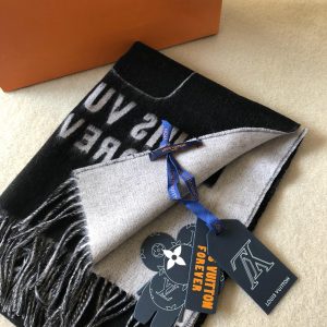 Louis Vuitton Scarf - Image 8