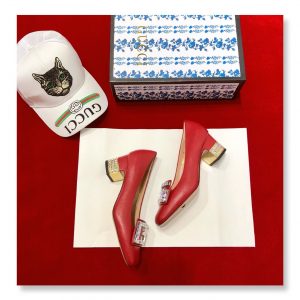 Gucci Pumps with Crystal - Image 6