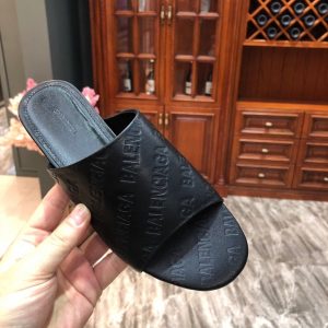 Balenciaga slippers - Image 6