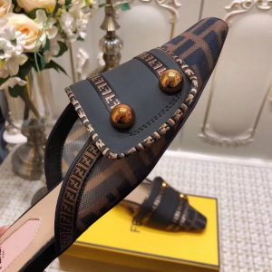 Fendi Shoes - Image 5