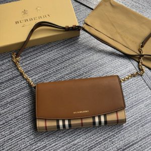 Burberry Wallet - Image 8