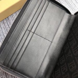 Burberry Wallet - Image 4