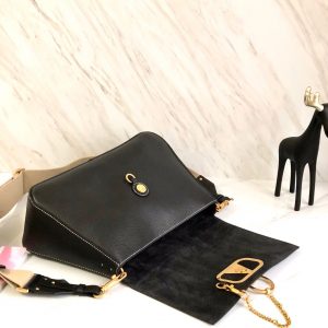 Valentino GARAVANI - Image 4