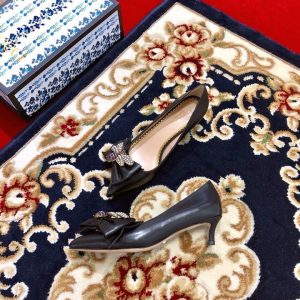 Gucci Leather Pumps with Bow - Image 7