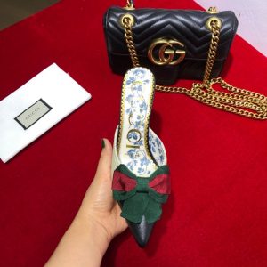 Gucci Mid-Heel with Bow - Image 5