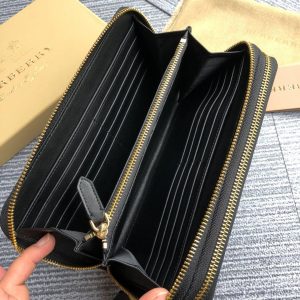 Burberry Wallet - Image 3