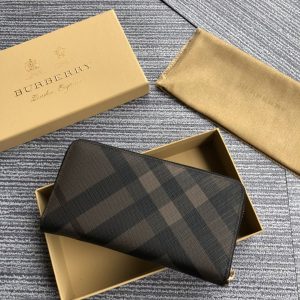 Burberry Wallet - Image 9